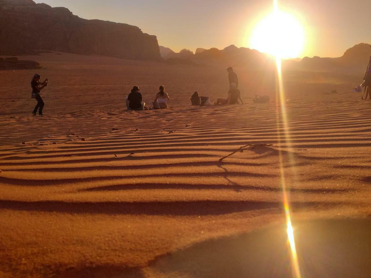 Wadi Rum Fun Time Tour'S מראה חיצוני תמונה